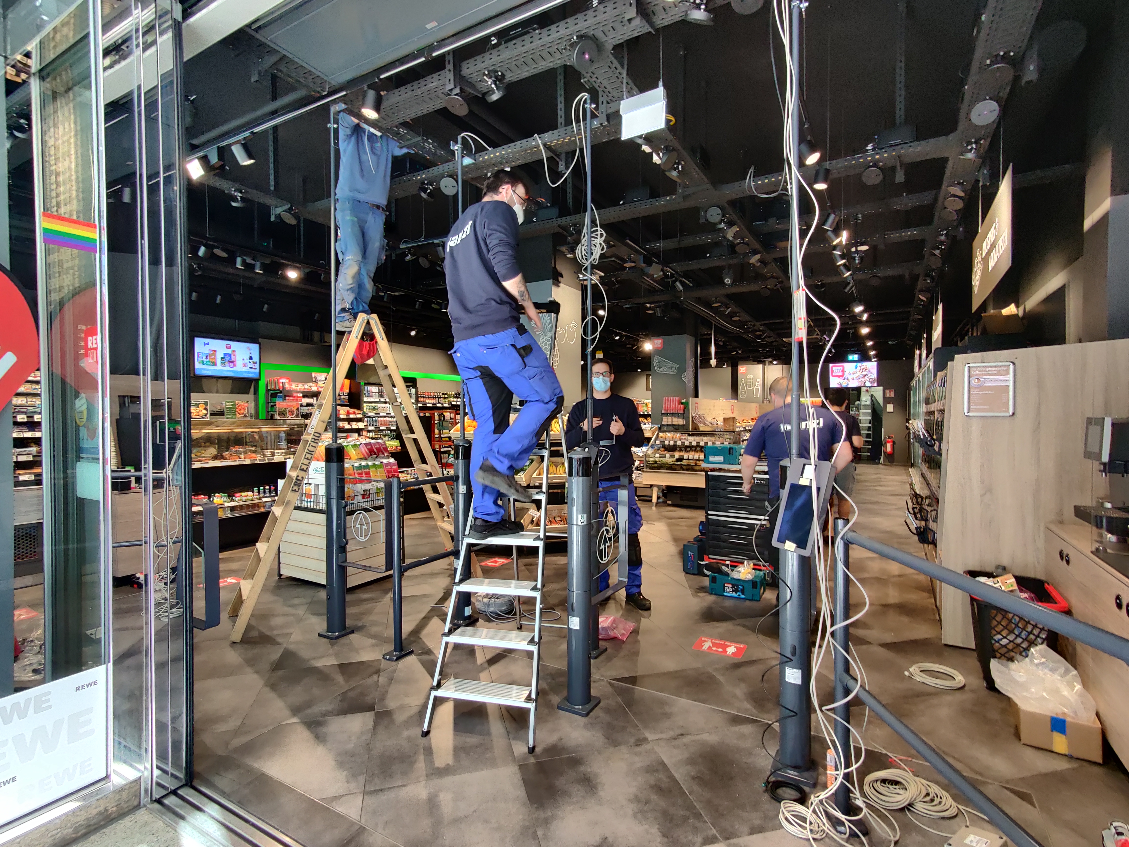 Installation des Eingangsgates